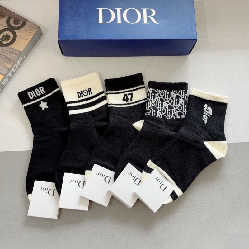 DIOR